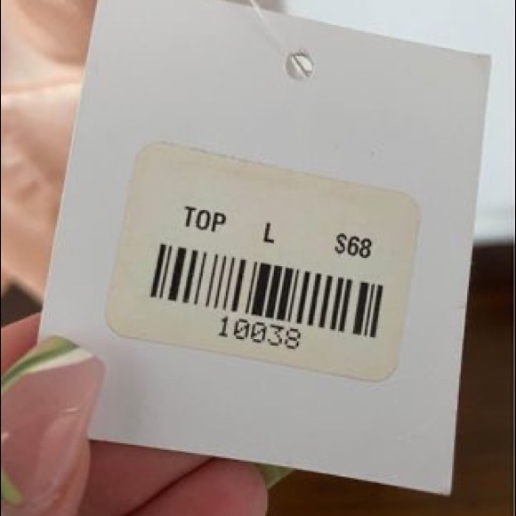 Hollywood boutique silk peach romper - Picture 2 of 2